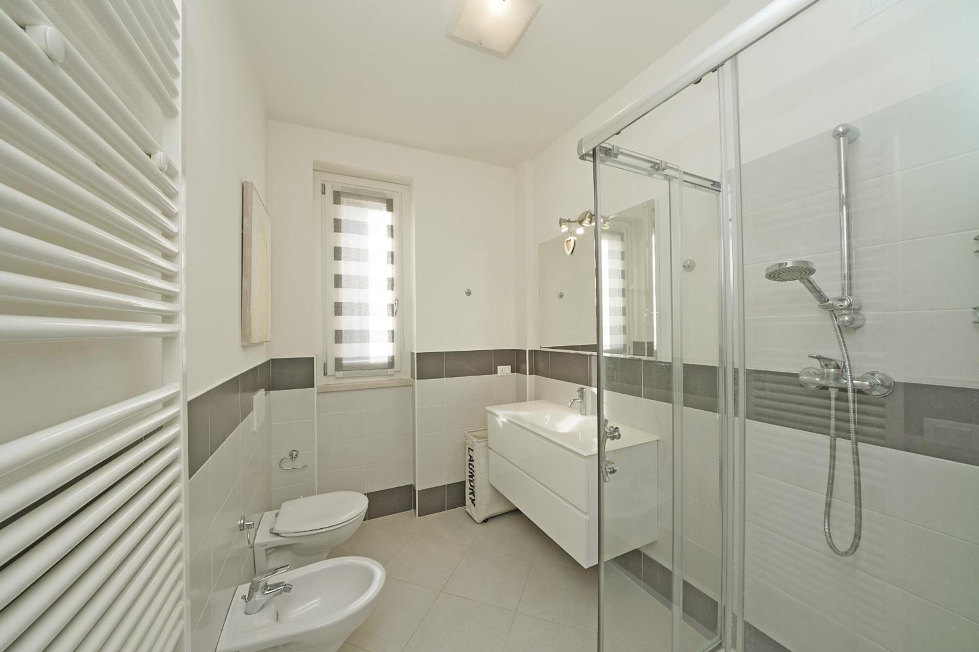 Le Corti Caterina Apartments With Pool By Wonderful Italy เดเซนซาโนเดลการ์ดา ภายนอก รูปภาพ
